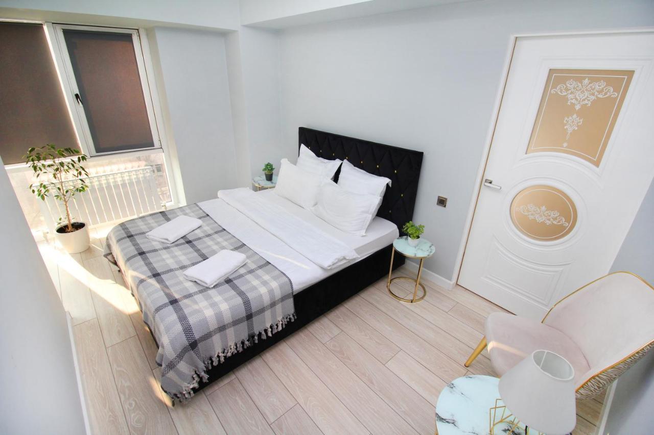 прекрасные для путешествующих семей Apartment Almaty